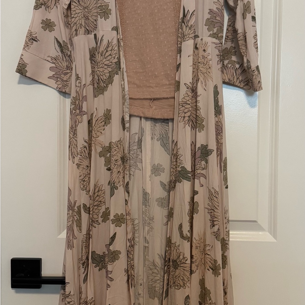 JOYFOLIE Pink Lace top with Floral Duster, girls size 14